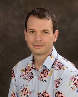 Dr. Paul Kivi 